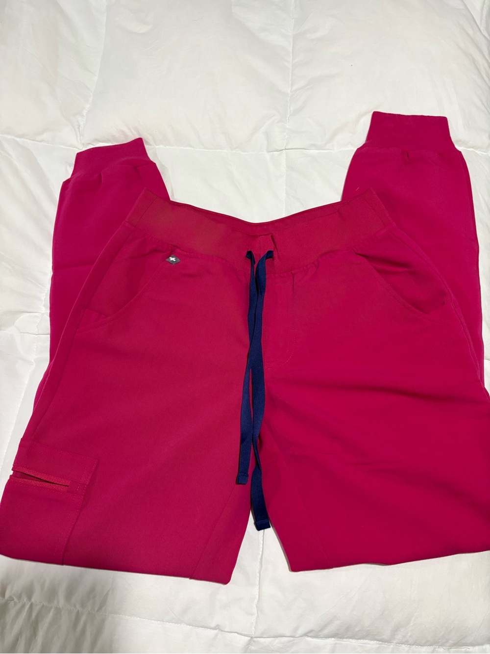 Figs XXS/P Women's Hot Pink Jogger Pants with Navy Drawstring